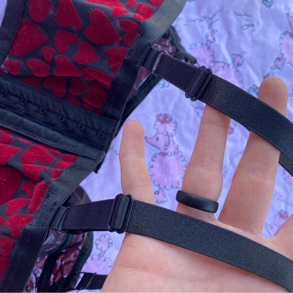 ❤️Mesh black and red velvet hearts bra❤️ - Picture 7 of 11